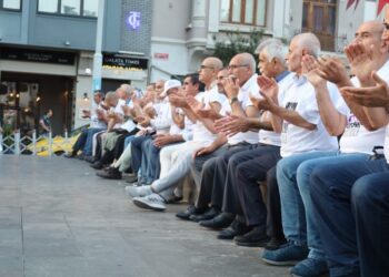İstanbul’da kayyım nöbeti: İktidar, jin jiyan azadî felsefesiyle geri adım attı