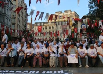 Kayyım nöbeti 42’nci gününde: Kurdistan’ı görün