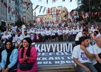 Kayyım nöbetinde iktidara ‘belediyeyi kazananlara ver’ çağrısı