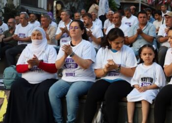 Kayyım nöbetinde KDP’ye ‘ihanet çizginden vazgeç’ çağrısı