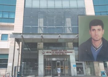 Kendini yaktığı iddia edilen tutuklu yaşamını yitirdi