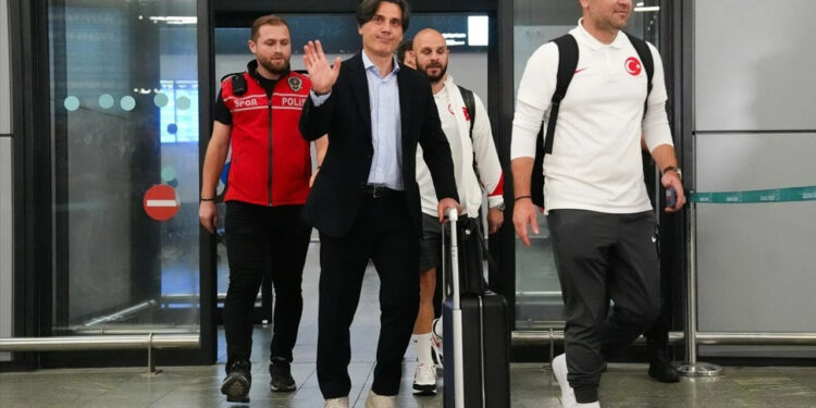 A Milli Futbol Takımı Yurda Döndü