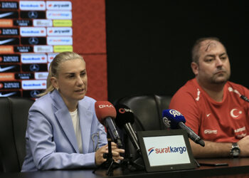 A Milli Kadın Futbol Takımı teknik direktörü Kıragası: Oyuncularımla gurur duyuyorum