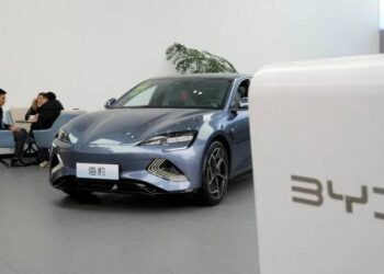AB, Çin'den elektrikli otomobil ithalatına ek vergi kararını yürürlüğe koydu