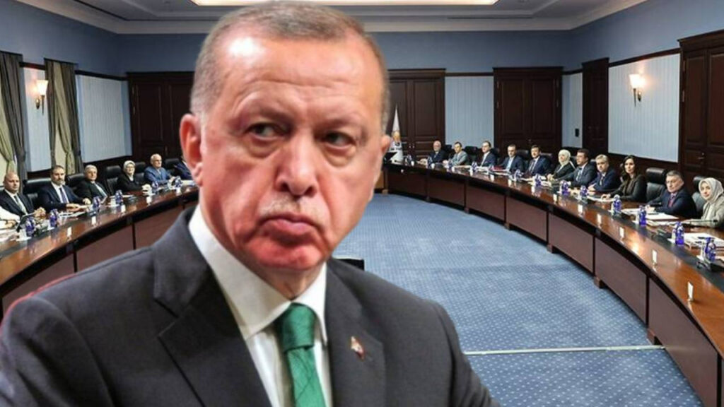 AKP'de Büyük Değişim Kapıda! Bazı İsimler Eşyalarını Toplamaya Başladı