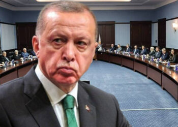 AKP'de Büyük Değişim Kapıda! Bazı İsimler Eşyalarını Toplamaya Başladı