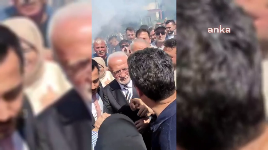 AKP'li Elitaş, Kayseri'de Protesto Edildi: 'Kendimizi Külliye'nin Önünde Yakınca mı Bizi Duyacaksınız?'