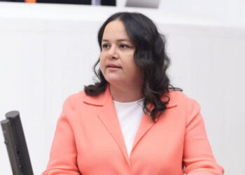 AKP'li Ök, Şirketlerinin Vergi Ödemediğini Kabul Etti