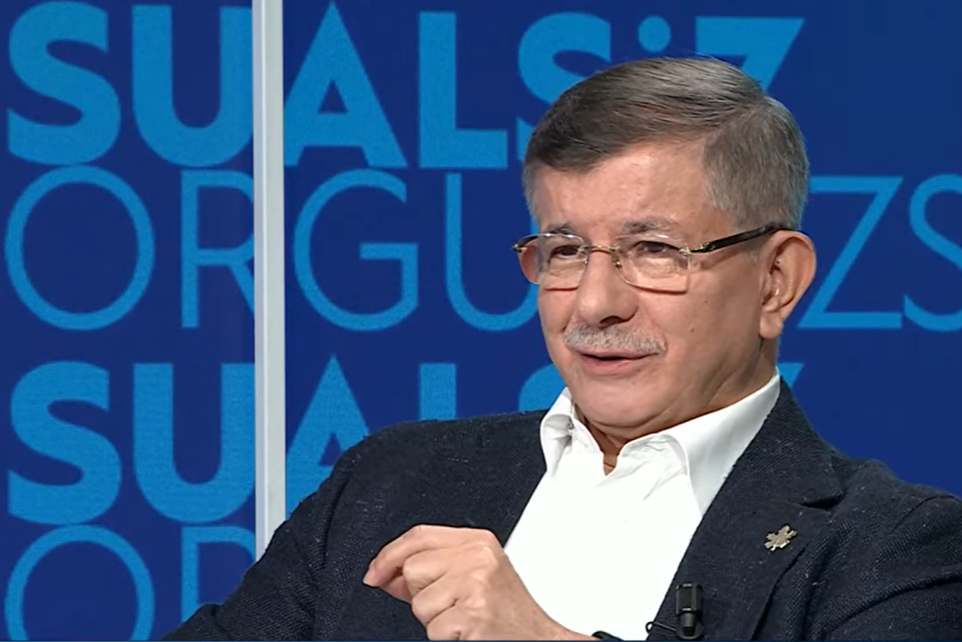 Ahmet Davutoğlu: ‘Şam’da cuma namazı’ sözü bana değil, Erdoğan’a ait!