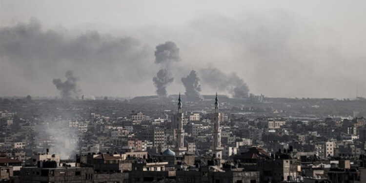 Al Jazeera Muhabiri ve Kameramanını İsrail Saldırısında Hayatını Kaybetti