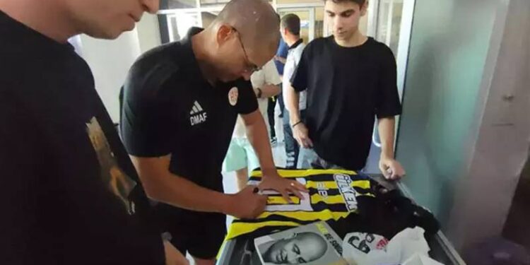 Antalyaspor'da Alex de Souza krizi: Sorumlular sert dille uyarılmıştır