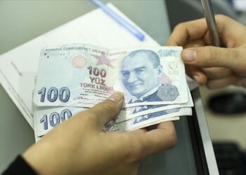 Ayda 95 TL’ye akıllı saat, 250 TL’ye akıllı telefon
