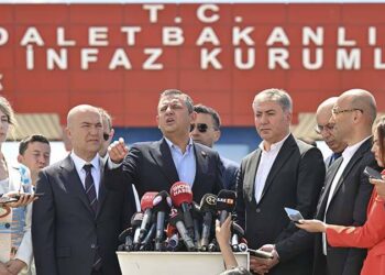 Azmettiricilerle bağı ortadan kaldırmak için üst düzey bir çaba gördük!