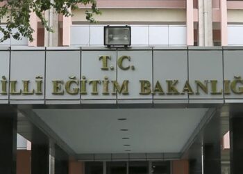 Bakanlık MİT’in ‘ajanlaştırma’ etkinliğini savundu