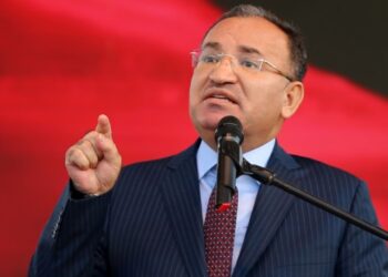 Bekir Bozdağ’lı iddianame sansürlenmiş: Eksik 21 sayfada ne vardı?