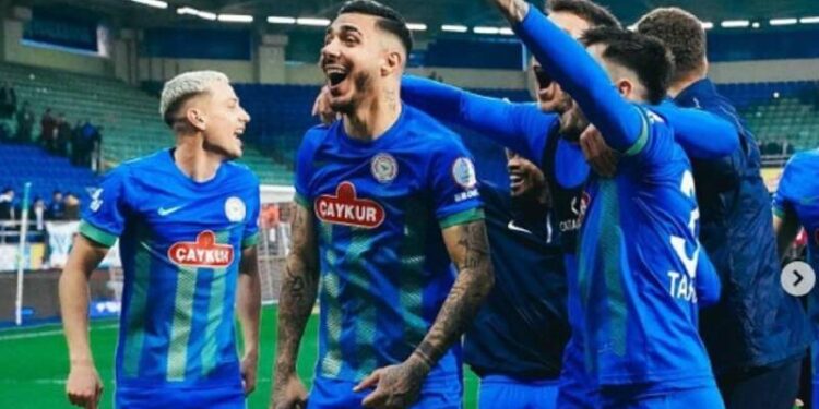 Beşiktaş'tan Emirhan Topçu için yeni hamle