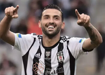 Beşiktaş'tan ayrılan Umut Meraş, Eyüpspor'a imza attı