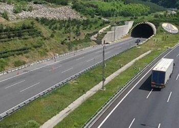 Bolu Dağı Tüneli İstanbul yönü 50 gün trafiğe kapanacak