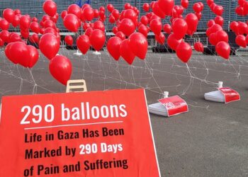 Brüksel’de AB kurumlarının önüne Gazze için 290 balon bırakıldı