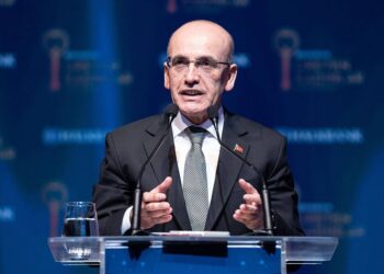 Bu yasa vatandaşlarımıza yük getirmiyor, amacımız çok kazanandan çok, az kazanandan az vergi almak
