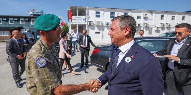 CHP Lideri Özgür Özel, Srebrenitsa Katliamı'nın 29'uncu Yıl Dönümü İçin Saraybosna'da