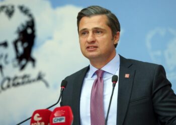CHP Sözcüsü Deniz Yücel: Asgari ücreti en az 25 bin lira yapın