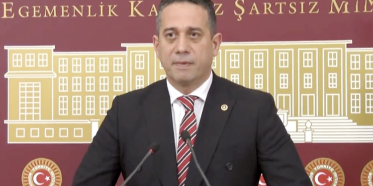 CHP’den Doğu Perinçek’e çok sert cevap: Siyasi bunak, çeneni kapat; haddini bil!