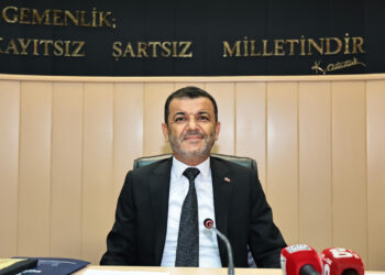 CHP’li Belediye Başkanı AKP'li vekilden hesap sordu: 'Vicdanınız Rahat Mı?'