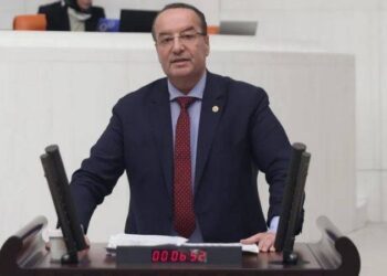 CHP'li Cevdet Akay'dan Mehmet Şimşek'e "vergide adalet" eleştirisi
