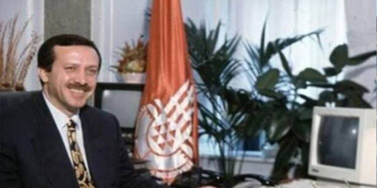 CHP’li belediyeleri hedef alan Erdoğan’ın İBB’yi ne kadar borçla devrettiği ortaya çıktı