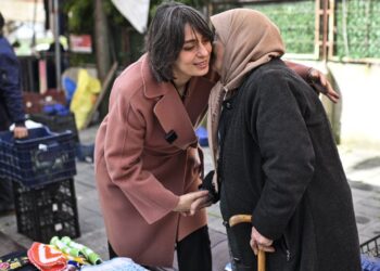 CHP’nin seçim vaadi olan ’emeklilere pazar desteği’ hayata geçti