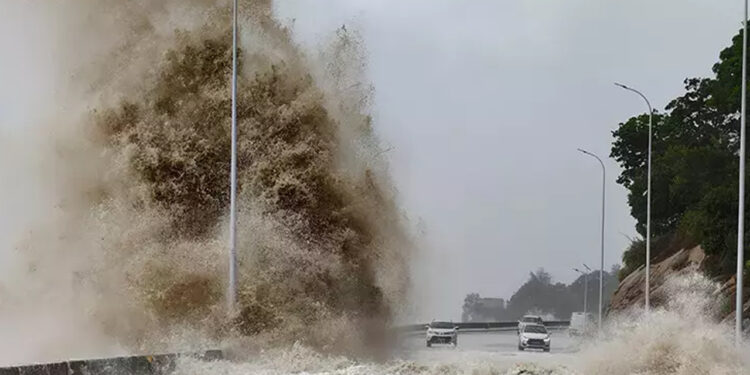 Çin Felaketi Yaşıyor! 11 Kişinin Daha Cansız Bedeni Bulundu