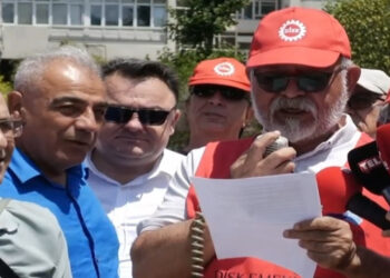 DİSK Emekli-Sen'den Erken Seçim Çağrısı: 'Gelin Siz de Bedel Ödeyin'