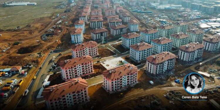 Deprem bölgesindeki 1 milyon 489 milyarlık TOKİ ihalesi yine tanıdık şirketlere