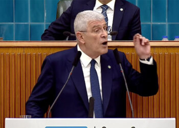 Dervişoğlu, MHP’li ‘dava’ arkadaşlarına ateş püskürdü: ‘Alçaklar’