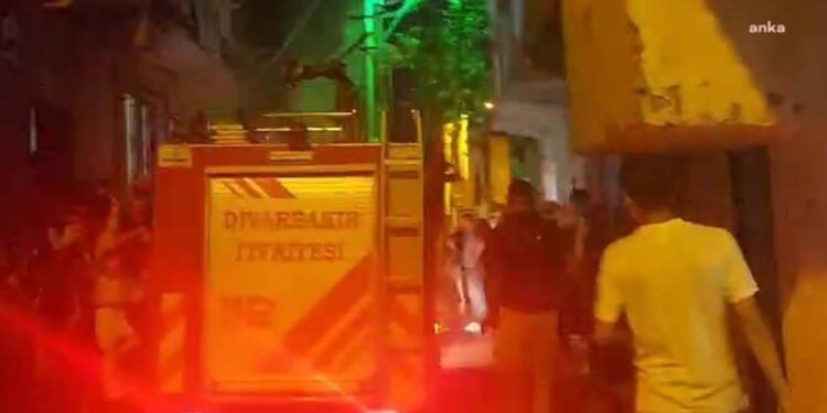 Diyarbakır’da Suriyelilerin kaldığı ev kundaklandı