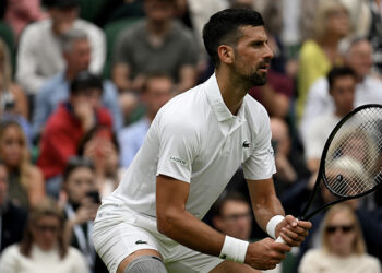 Djokovic, Wimbledon'da çeyrek finale yükseldi