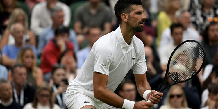 Djokovic, Wimbledon'da çeyrek finale yükseldi