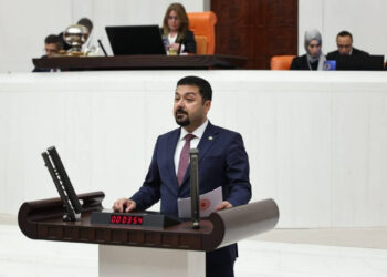 'Ekonominin Cenazesini Kaldırdılar Ama Helvasını Kavuramadılar'