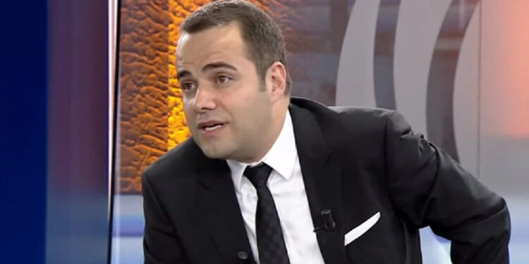 Ekonomist Özgür Demirtaş, Tehdit Edildi: 'Sıranı Bekle, Bunlar Daha Fragman'