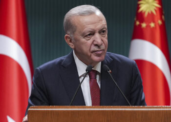 Emeklilik Sistemi Değişecek mi? Erdoğan Muhalefete Yüklendi, Yeni Yasama Dönemini İşaret Etti