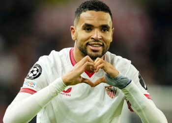 En-Nesyri, Fenerbahçe için İstanbul'a geliyor