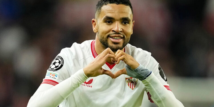 En-Nesyri, Fenerbahçe için İstanbul'a geliyor