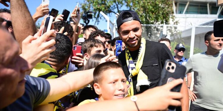 En-Nesyri Fenerbahçe'ye imzayı attı; işte ödenecek bonservis bedeli!