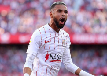 En-Nesyri adım adım Fenerbahçe'ye