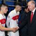 Erdoğan, Hollanda maçının ardından soyunma odasına indi: Siz bizim şampiyonumuzsunuz