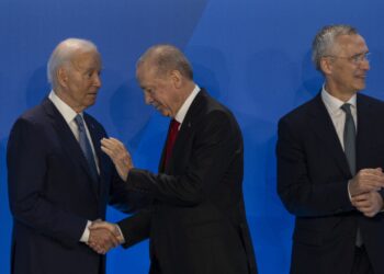 Erdoğan, NATO Atlantik Konseyi Devlet ve Hükümet Başkanları Oturumu'na katıldı