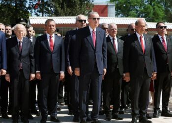 Erdoğan yine "iki devletli çözüm" dedi