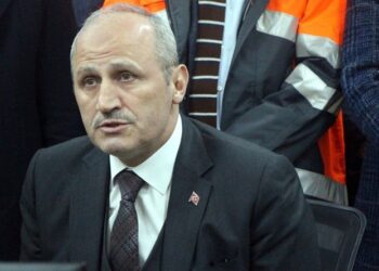 Eski bakan, Kuzey Marmara Otoyol işletmesine CEO oldu