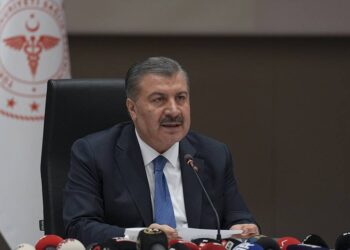 Fahrettin Koca Sağlık Bakanlığı’ndan alındı, işte yeni bakan!